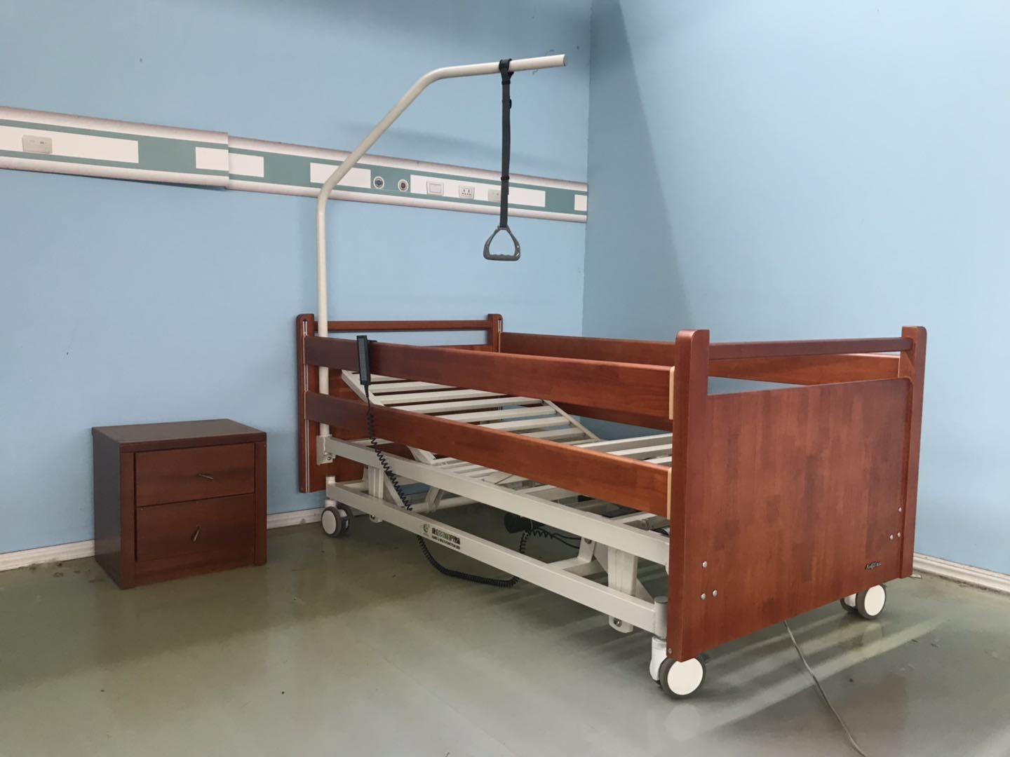 Wooden Hospital Style Beds For Home, Hospital Style Bed Frame
